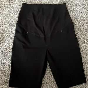Maternity pants size 8